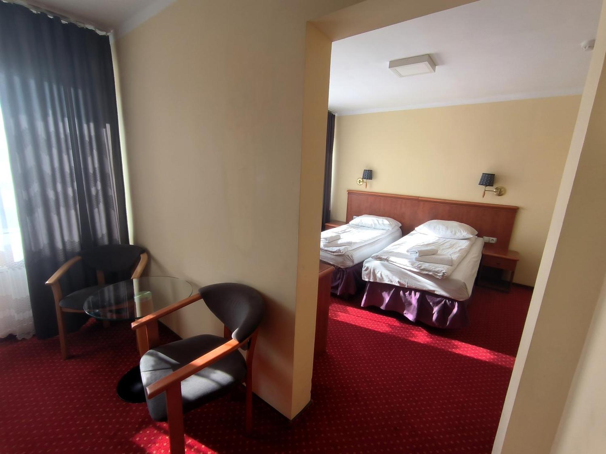 Arkadia Hotel Kielce Kültér fotó