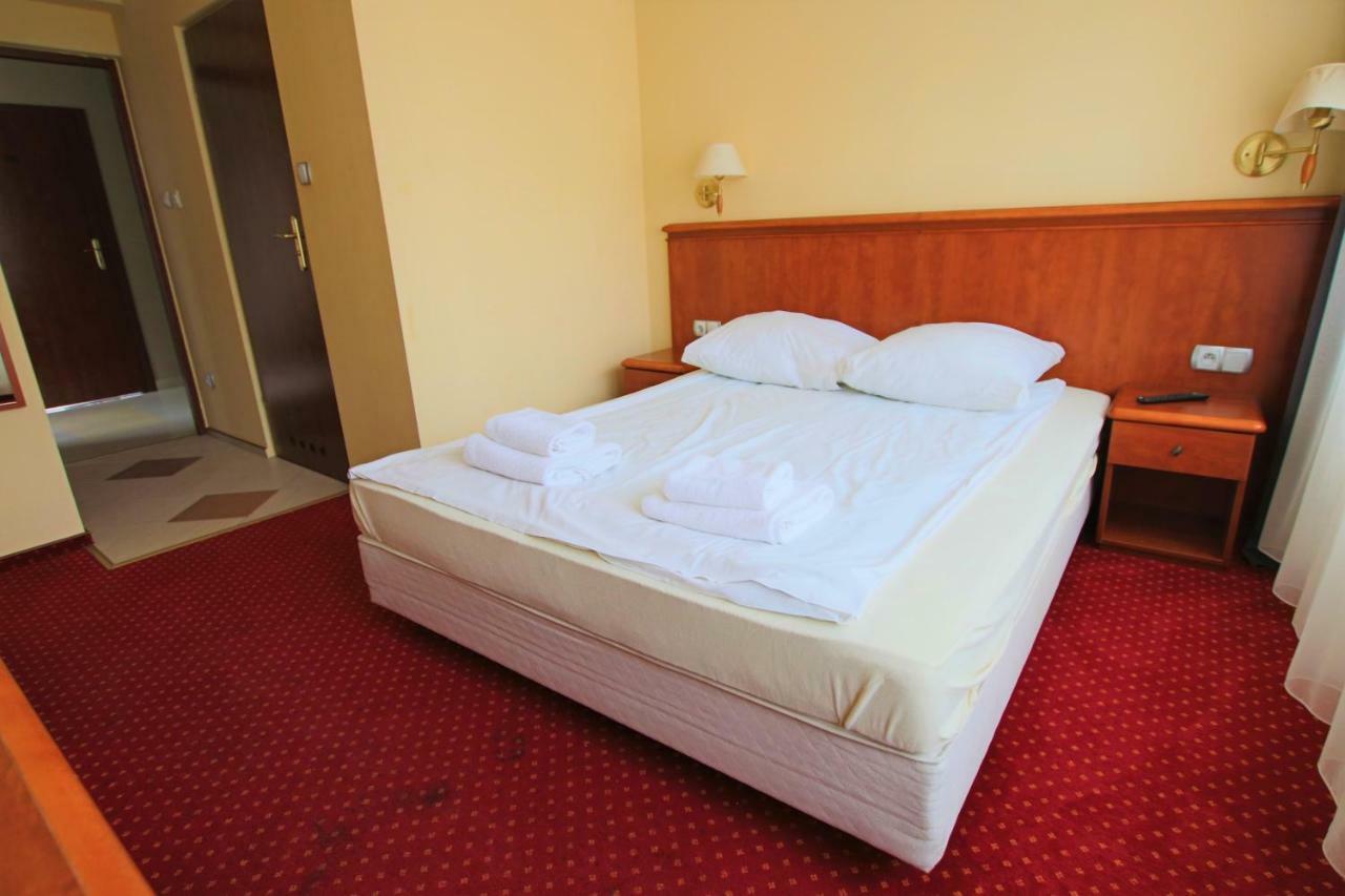 Arkadia Hotel Kielce Kültér fotó